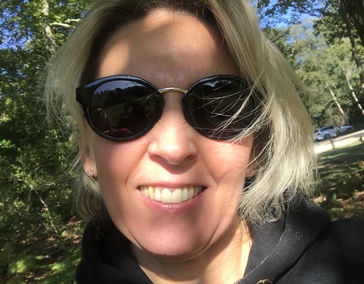 Елена П.. Администратор, Великобритания